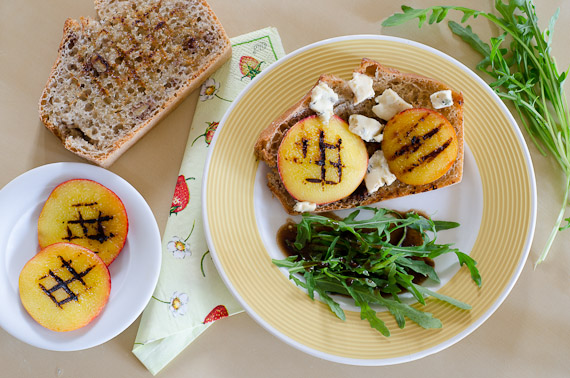 ספיישל שבועות: מעשה בשלוש ברוסקטות